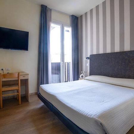 My Place Hotel ริมินี ภายนอก รูปภาพ