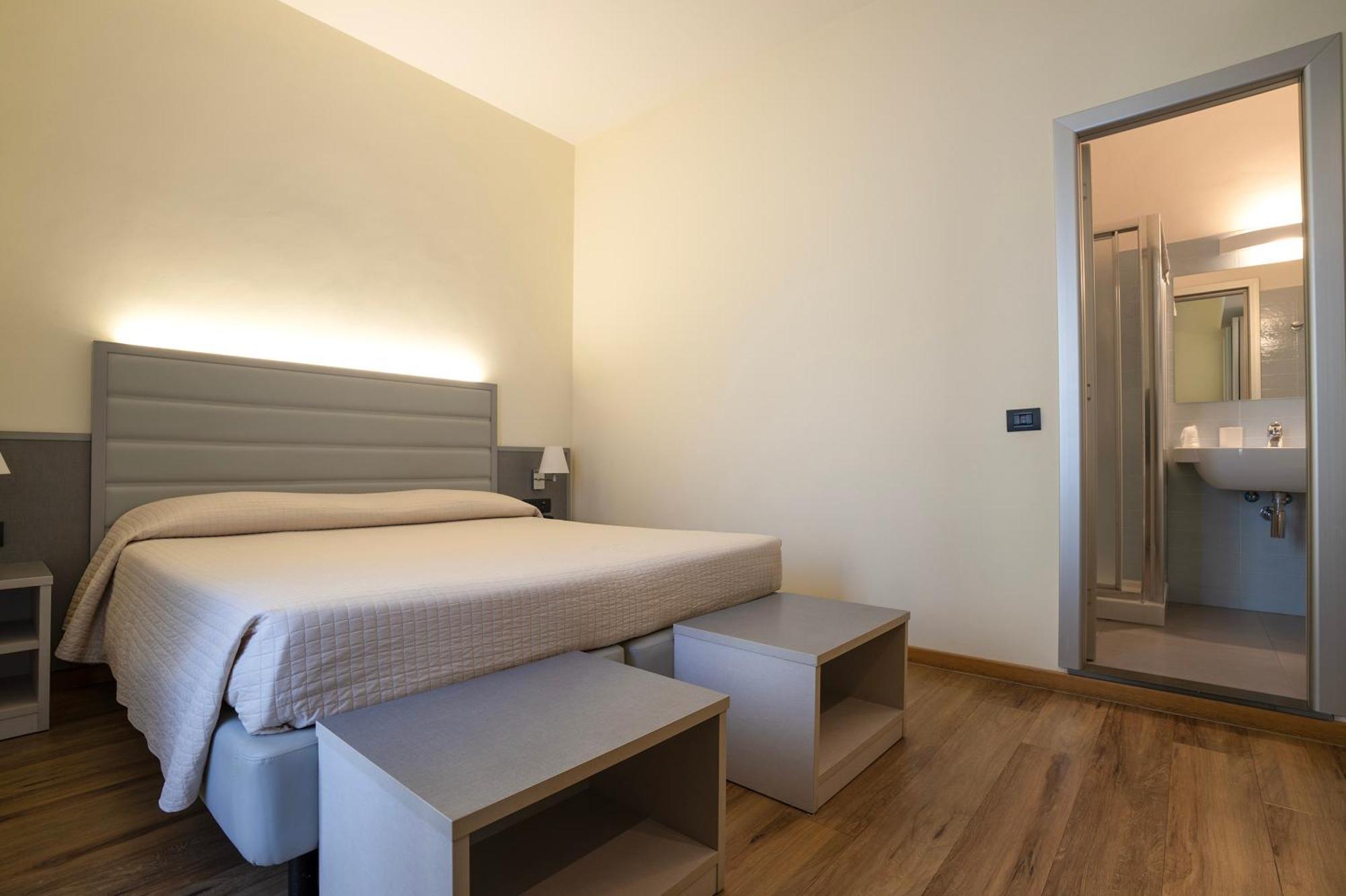 My Place Hotel ริมินี ภายนอก รูปภาพ